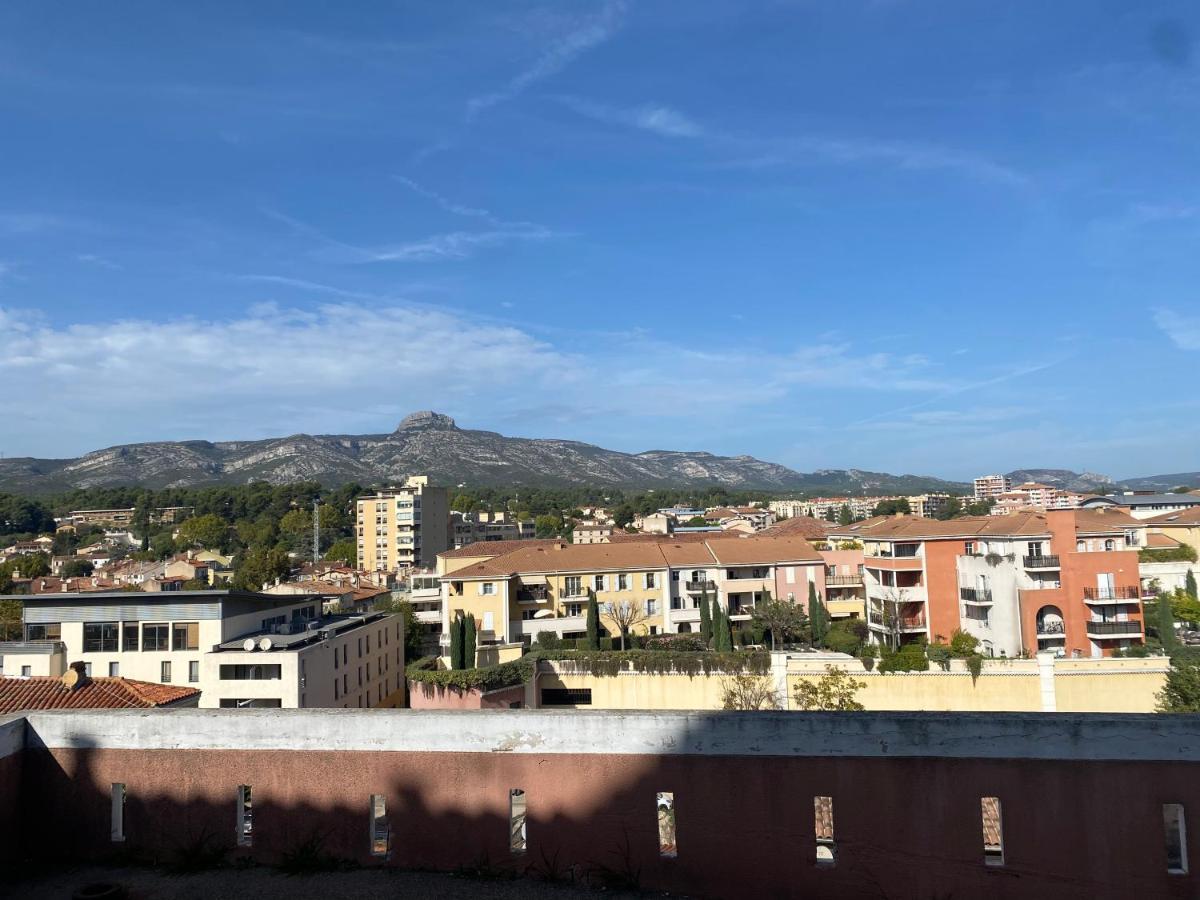 Bel Appartement T1 30M2 Centre Historique Aubagne Exterior foto